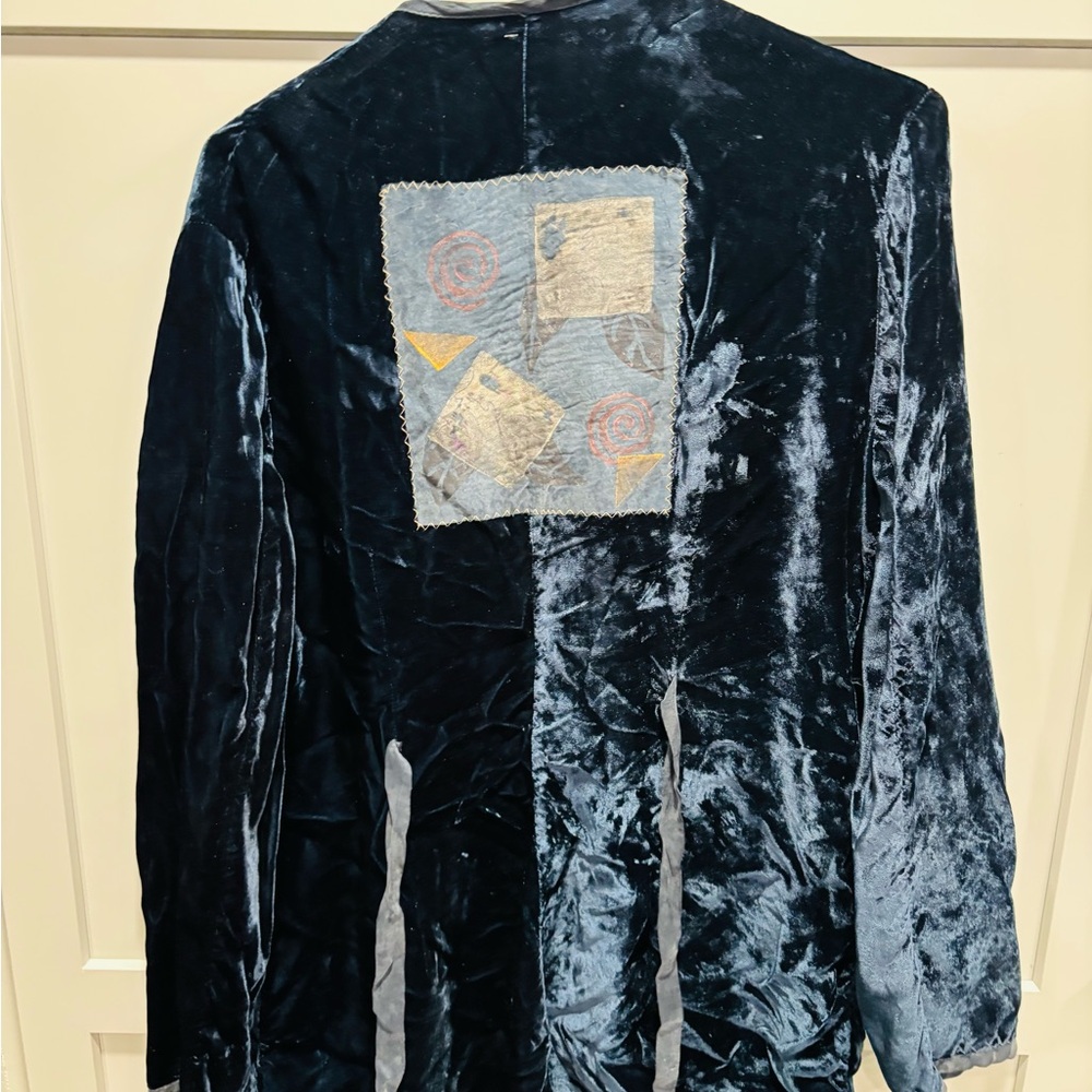 Vintage Crushed Velvet Jacket with Patchwork Design. Size M/L